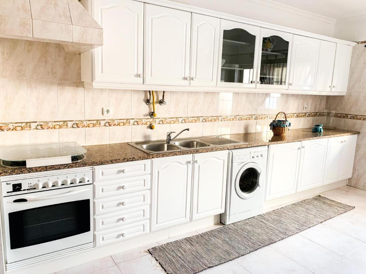 Apartamento T2 Carvoeiro-Lagoa Precos Acessiveis Appartement Buitenkant foto